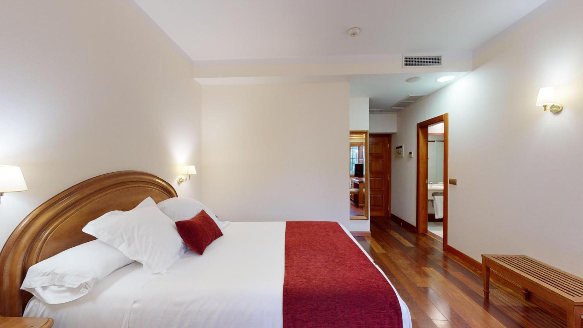 Azz Penafiel Las Claras Hotel & Spa Esterno foto